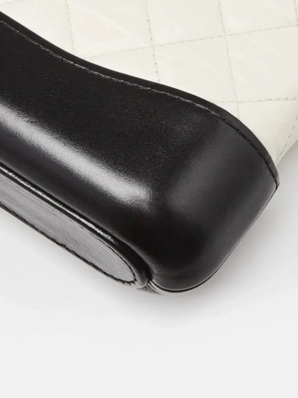 Chanel White/Black Quilted Calfskin Leather Gabrielle Clutch with Chain Bag